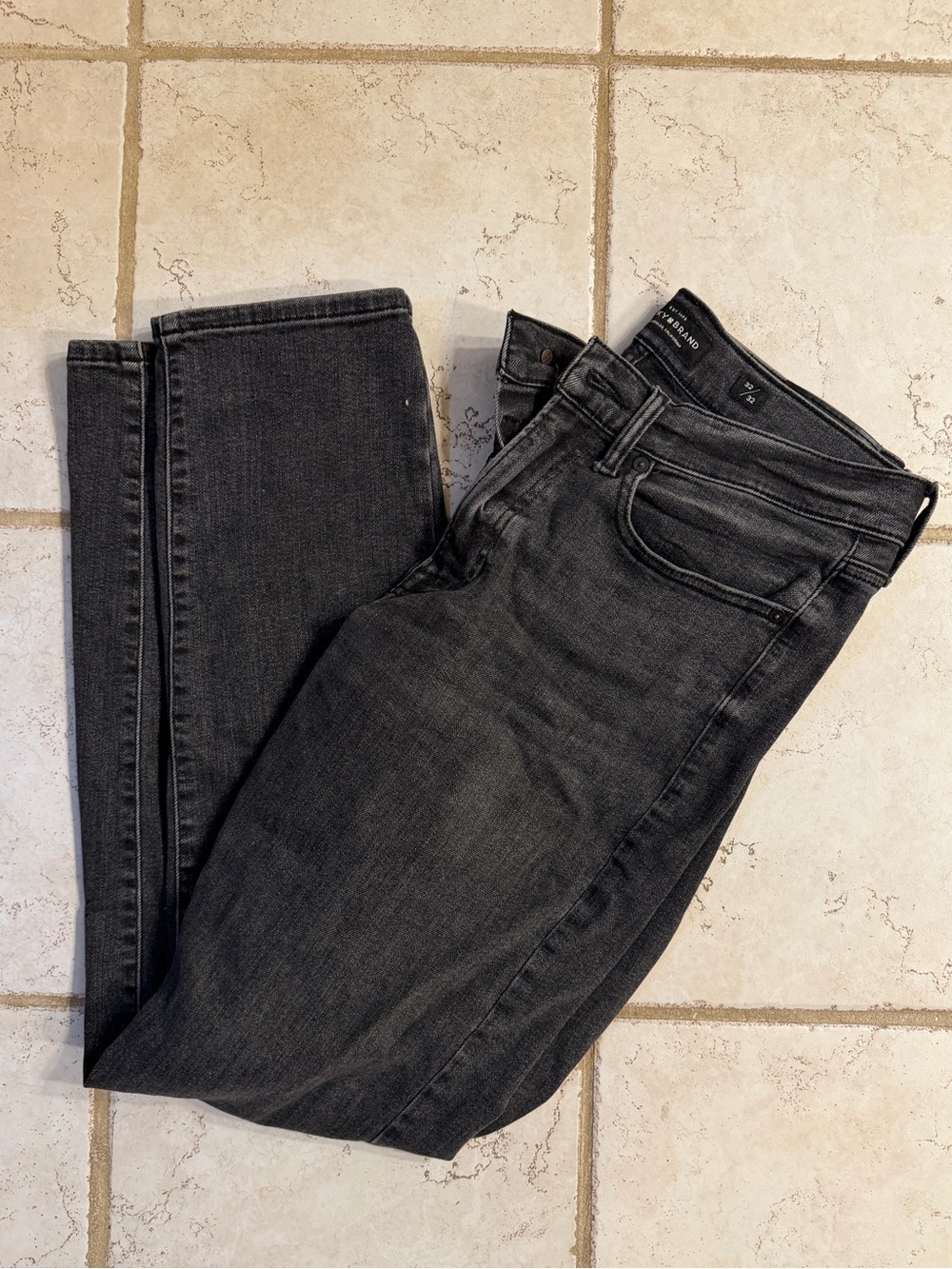 Men’s Lucky Brand Black wash jeans 32/32 121 slim straight